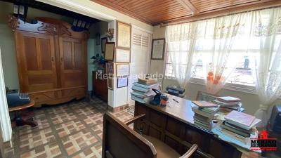 Casa de 5 alcobas en arriendo en Buenos Aires, Medellín, 487 m² · foto 12 de 20