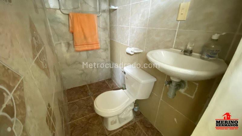 Casa Amplia de 5 Alcobas en Buenos Aires - 9