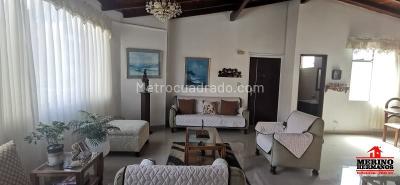 Apartamento de 4 alcobas en venta en Laureles, Medellín, 131 m² · foto 2 de 14