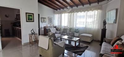 Apartamento de 4 alcobas en venta en Laureles, Medellín, 131 m² · foto 3 de 14