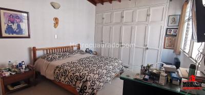 Apartamento de 4 alcobas en venta en Laureles, Medellín, 131 m² · foto 13 de 14