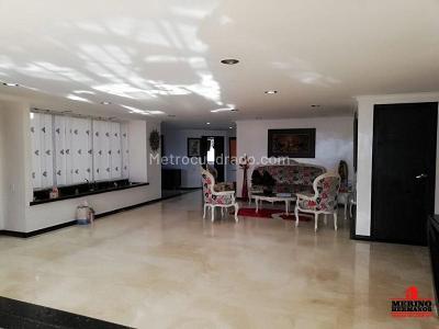 Apartamento de 4 alcobas en venta en El Poblado, Medellín, 440 m² · foto 18 de 20