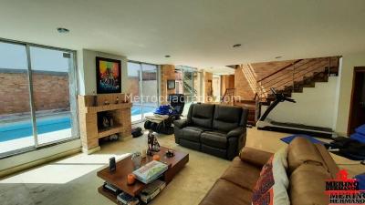 Casa de 5 alcobas en venta en San Jose, Sabaneta, 500 m² · foto 6 de 20