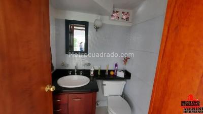 Casa de 5 alcobas en venta en San Jose, Sabaneta, 500 m² · foto 15 de 20