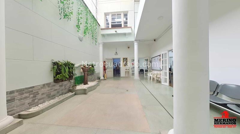 Casa Comercial en Arriendo en Prado Centro