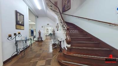 Casa de 5 alcobas en arriendo en Prado Centro, Medellín, 956 m² · foto 2 de 16