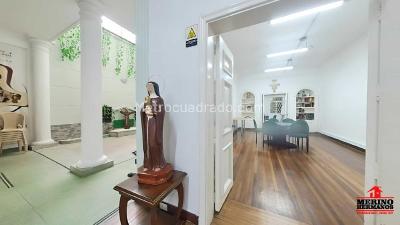 Casa de 5 alcobas en arriendo en Prado Centro, Medellín, 956 m² · foto 4 de 16
