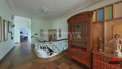 Casa de 5 alcobas en arriendo en Prado Centro, Medellín, 956 m² · foto 10 de 16