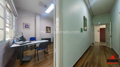 Casa de 5 alcobas en arriendo en Prado Centro, Medellín, 956 m² · foto 15 de 16