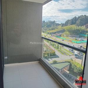 Apartamento de 2 alcobas en venta en Barro Blanco, Rionegro, 62 m² · foto 4 de 16