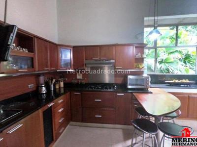 Casa de 4 alcobas en venta en Loma De Las Brujas, Envigado, 1000 m² · foto 12 de 20
