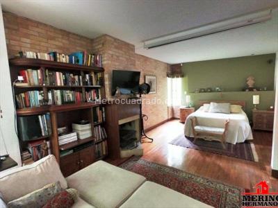 Casa de 4 alcobas en venta en Loma De Las Brujas, Envigado, 1000 m² · foto 14 de 20
