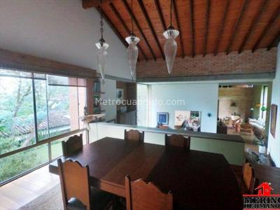 Casa de 4 alcobas en venta en Loma De Las Brujas, Envigado, 1000 m² · foto 6 de 20