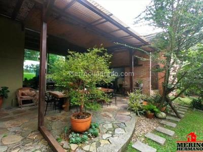 Casa de 4 alcobas en venta en Loma De Las Brujas, Envigado, 1000 m² · foto 7 de 20