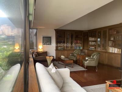 Apartamento en venta en El Poblado, Medellín · foto 3 de 17