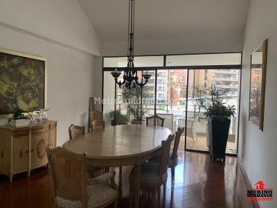 Apartamento en venta en El Poblado, Medellín · foto 4 de 17