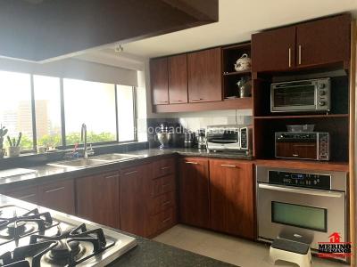Apartamento en venta en El Poblado, Medellín · foto 9 de 17