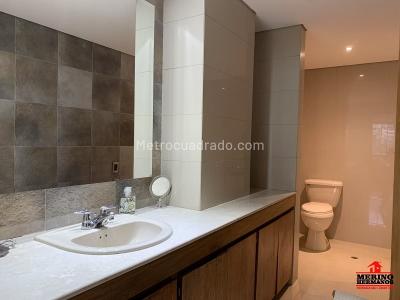 Apartamento en venta en El Poblado, Medellín · foto 13 de 17