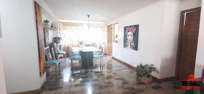 Apartamento en venta en El Poblado, Medellín · foto 2 de 20