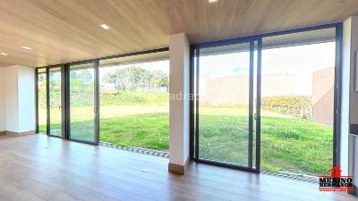 Casa de 3 alcobas en venta en Alto De Las Palmas, Envigado, 310 m² · foto 10 de 20