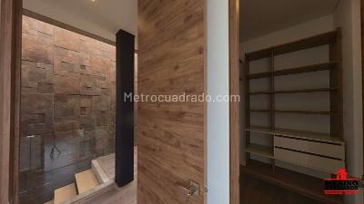 Casa de 3 alcobas en venta en Alto De Las Palmas, Envigado, 310 m² · foto 19 de 20
