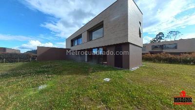 Casa de 3 alcobas en venta en Alto De Las Palmas, Envigado, 310 m² · foto 4 de 20