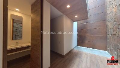 Casa de 3 alcobas en venta en Alto De Las Palmas, Envigado, 310 m² · foto 5 de 20