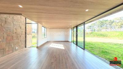 Casa de 3 alcobas en venta en Alto De Las Palmas, Envigado, 310 m² · foto 9 de 20