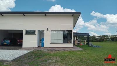 Casa de 5 alcobas en venta en V, Rionegro · foto 18 de 20