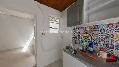 Casa de 2 alcobas en venta en Laureles Lorena, Medellín, 128 m² · foto 12 de 20