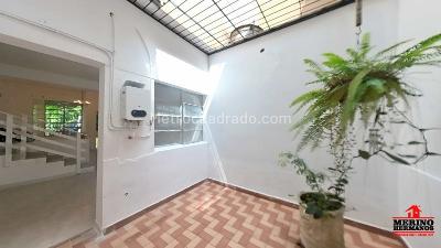 Casa de 2 alcobas en venta en Laureles Lorena, Medellín, 128 m² · foto 9 de 20
