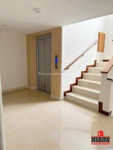 Apartamento en venta en Laureles, Medellín · foto 9 de 15