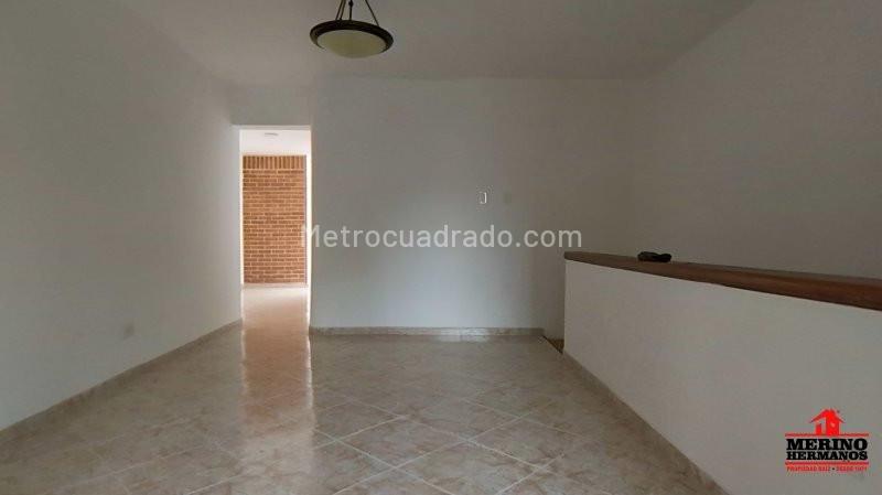 Beautiful 4BR House in Laureles - 3