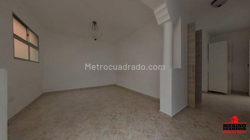 Beautiful 4BR House in Laureles - 5