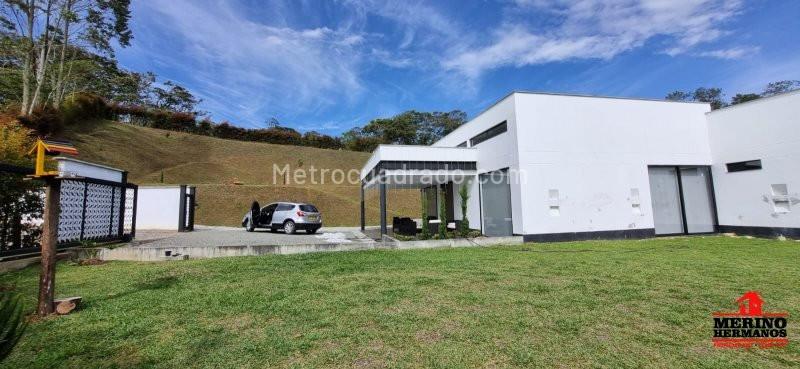 Casa en Arriendo, San Antonio De Pereira, Rionegro - 2