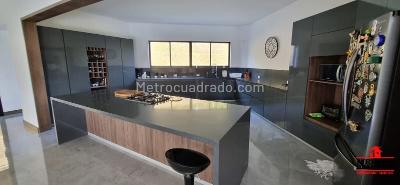 Casa de 3 alcobas en arriendo en San Antonio De Pereira, Rionegro, 500 m² · foto 4 de 20