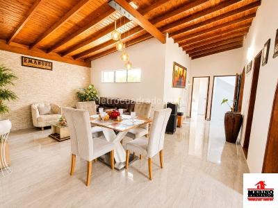 Apartamento de 2 alcobas en venta en Laureles, Medellín, 143 m² · foto 1 de 14