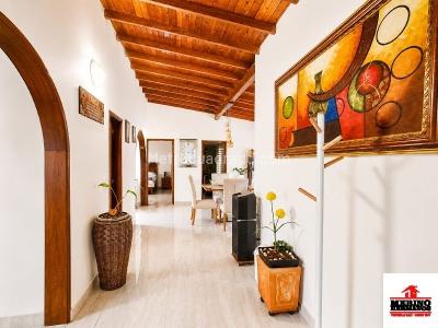 Apartamento de 2 alcobas en venta en Laureles, Medellín, 143 m² · foto 3 de 14