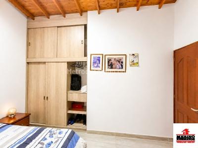 Apartamento de 2 alcobas en venta en Laureles, Medellín, 143 m² · foto 10 de 14