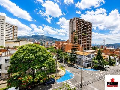 Apartamento de 2 alcobas en venta en Laureles, Medellín, 143 m² · foto 14 de 14