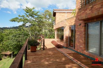 Casa de 3 alcobas en venta en Llanogrande, Rionegro, 400 m² · foto 6 de 20