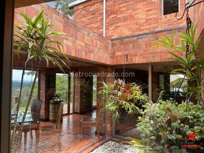 Casa de 3 alcobas en venta en Llanogrande, Rionegro, 400 m² · foto 13 de 20