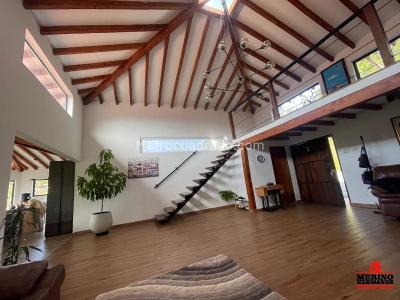 Casa de 4 alcobas en venta en Los Colegios, Rionegro, 300 m² · foto 4 de 20