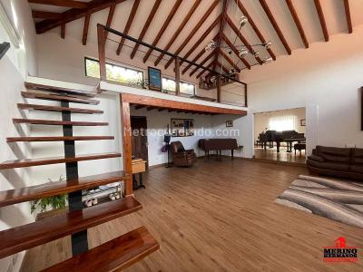 Casa de 4 alcobas en venta en Los Colegios, Rionegro, 300 m² · foto 7 de 20