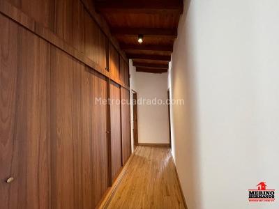 Casa de 4 alcobas en venta en Los Colegios, Rionegro, 300 m² · foto 10 de 20