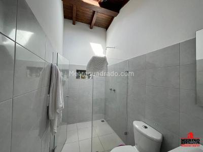 Casa de 4 alcobas en venta en Los Colegios, Rionegro, 300 m² · foto 19 de 20