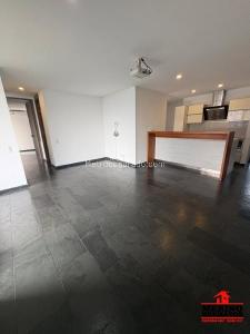 Apartamento de 2 alcobas en venta en Loma De La Esmeralda, Envigado, 88 m² · foto 1 de 20