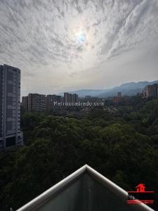 Apartamento de 2 alcobas en venta en Loma De La Esmeralda, Envigado, 88 m² · foto 16 de 20