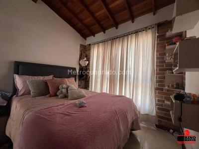 Casa de 4 alcobas en venta en San Antonio De Pereira, Rionegro, 140 m² · foto 2 de 20