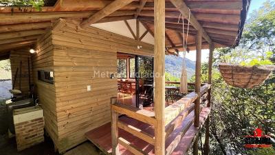 Apartaestudio en arriendo en Santa Elena Vereda Media Luna, Medellín, 51 m² · foto 2 de 15